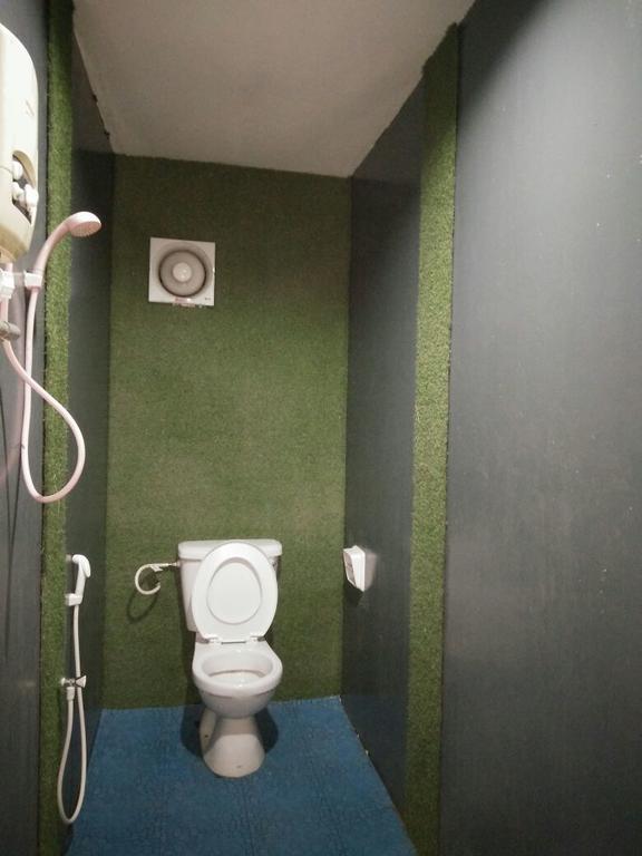 Transit Room Klia - Residence Villa Kampong Kubang Beras Exteriör bild