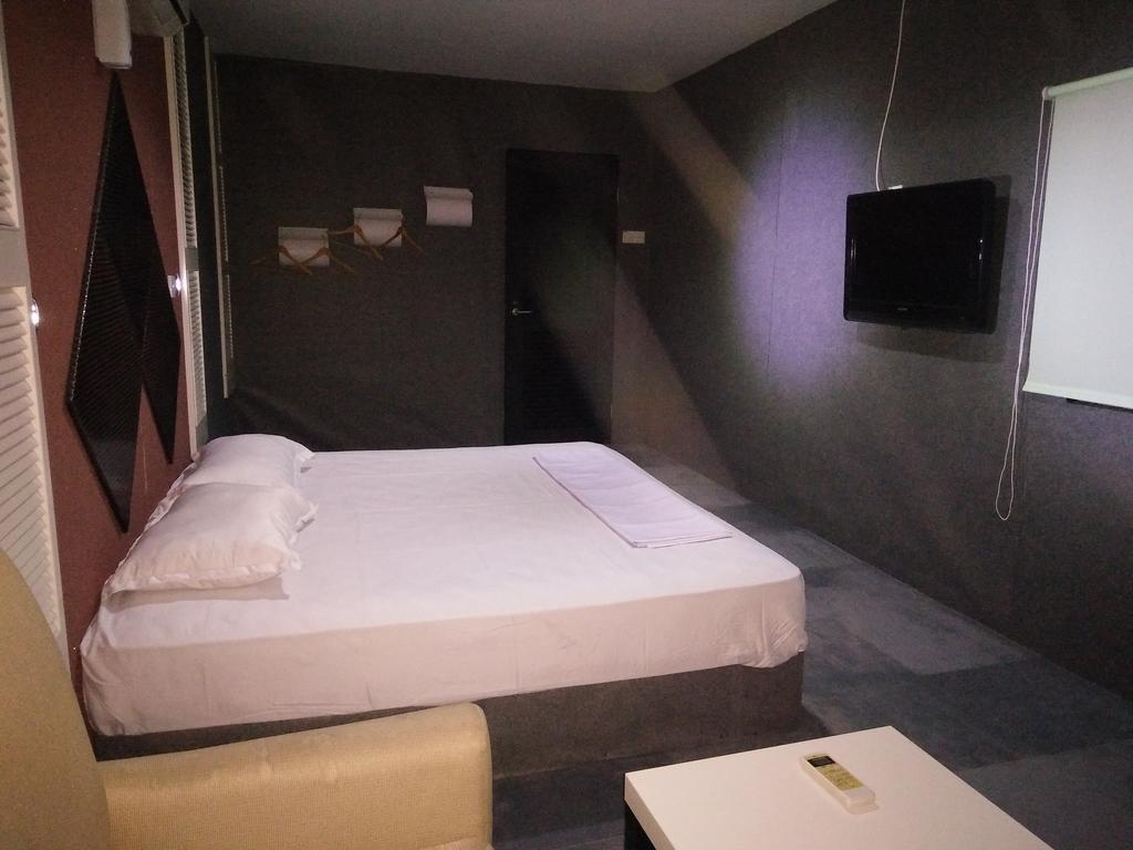 Transit Room Klia - Residence Villa Kampong Kubang Beras Exteriör bild