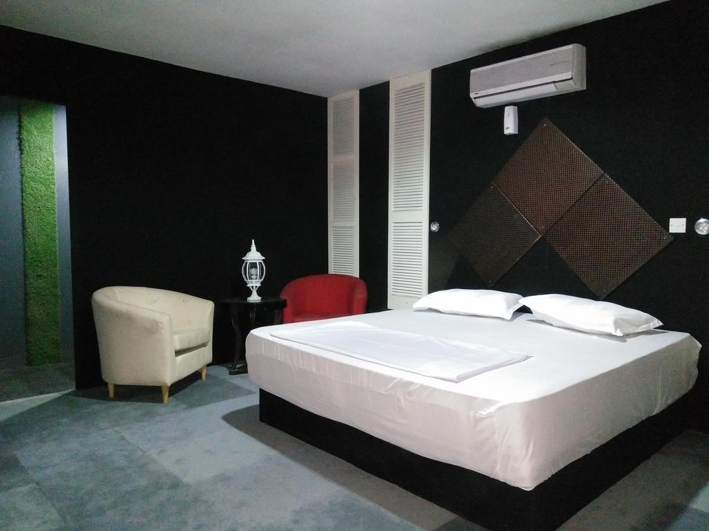 Transit Room Klia - Residence Villa Kampong Kubang Beras Exteriör bild